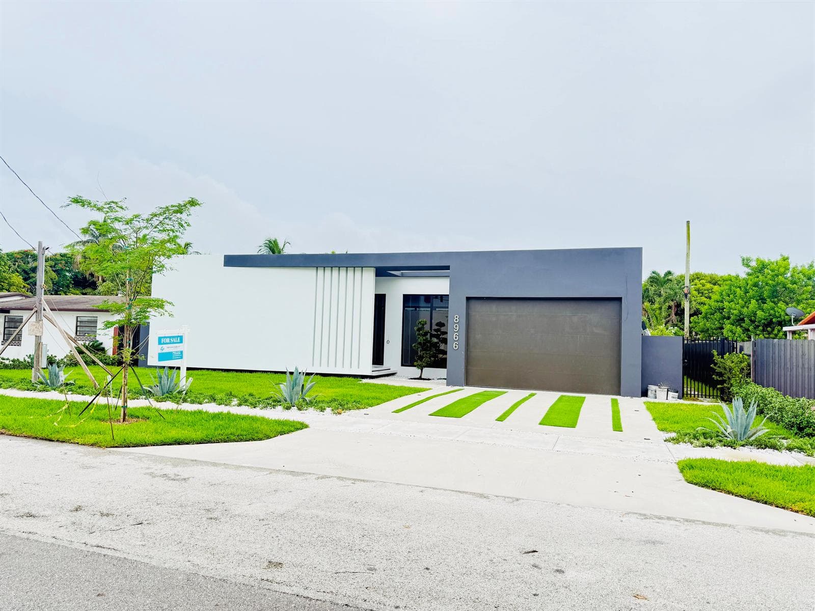 8966 SW 40th Terrace, Miami FL 33165