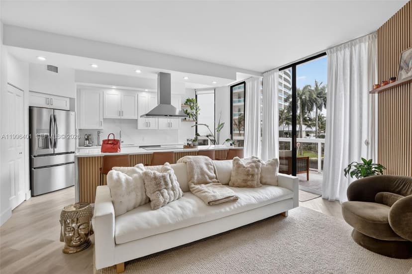 20185 E Country Club Dr # 204, Aventura FL 33180