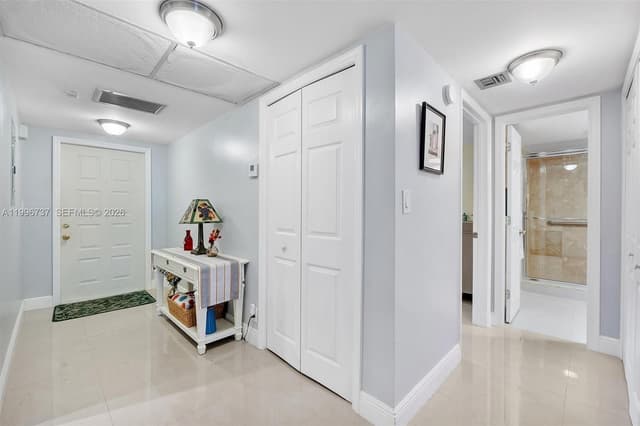 3503 Oaks Way # 308, Pompano Beach FL 33069 - Pompano Beach, FL - Photo 5