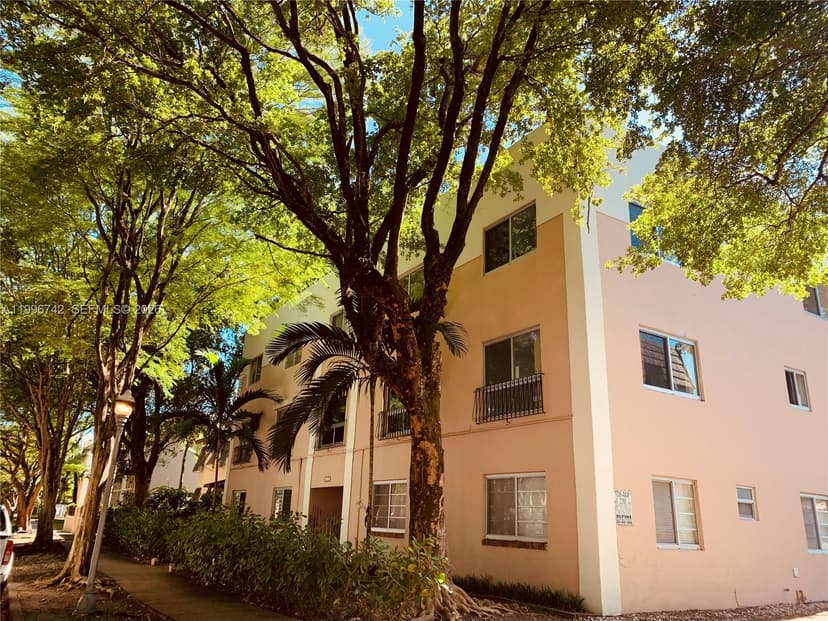 1110 Salzedo St # 2C, Coral Gables FL 33134