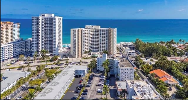 3181 S Ocean Dr, Hallandale Beach FL 33009 - Hallandale Beach, FL - Photo 2
