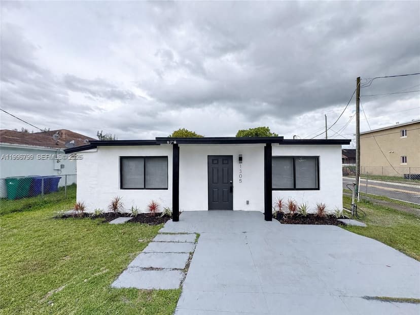 1305 NW 5th Ave, Florida City FL 33034