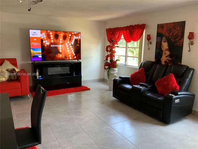 1300 W 53rd St # 35, Hialeah FL 33012 - Hialeah, FL - Photo 6
