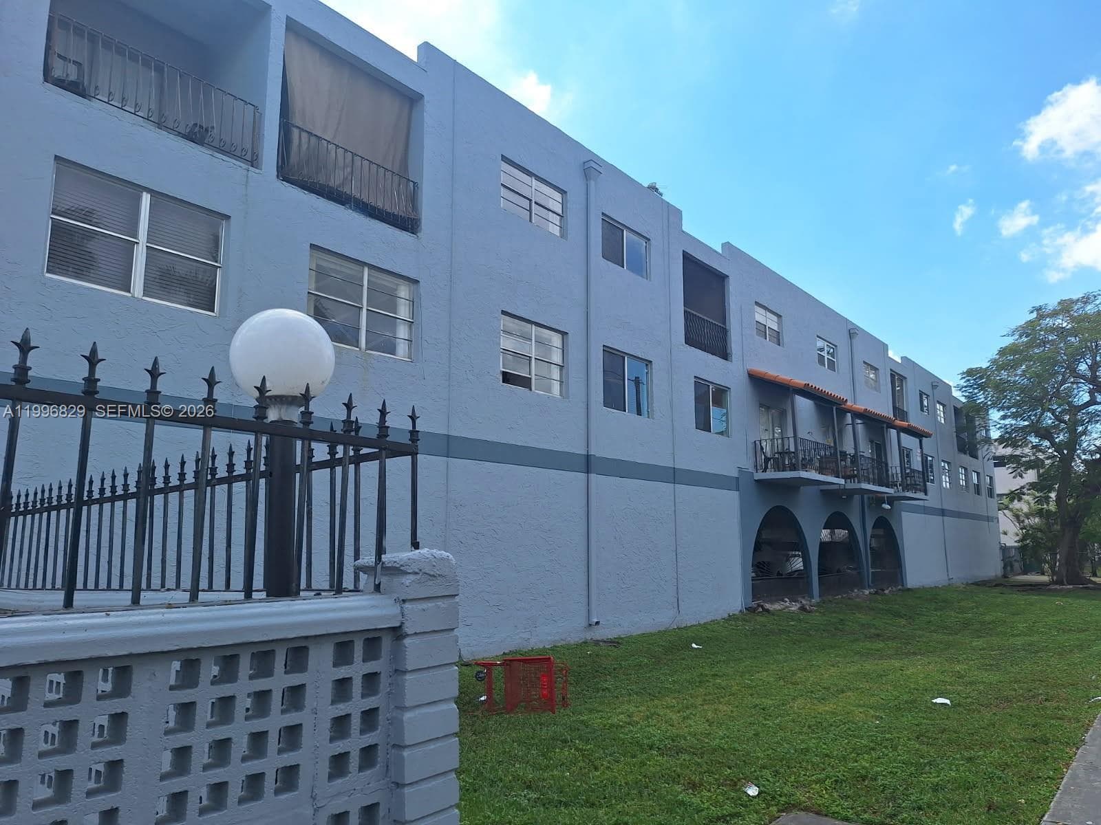 1300 W 53rd St # 35, Hialeah FL 33012 - Hialeah, FL - Photo 1