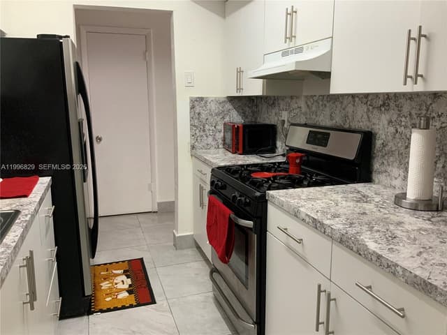 1300 W 53rd St # 35, Hialeah FL 33012 - Hialeah, FL - Photo 5