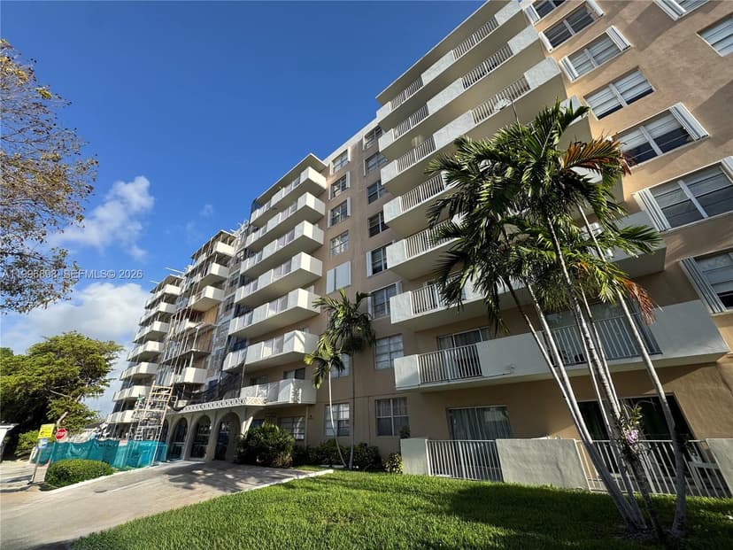 1455 N Treasure Dr # 7B, North Bay Village FL 33141