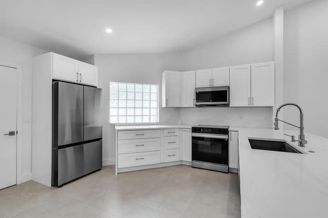 6171 Floral Lakes Drive, Delray Beach FL 33484 - Delray Beach, FL - Photo 7