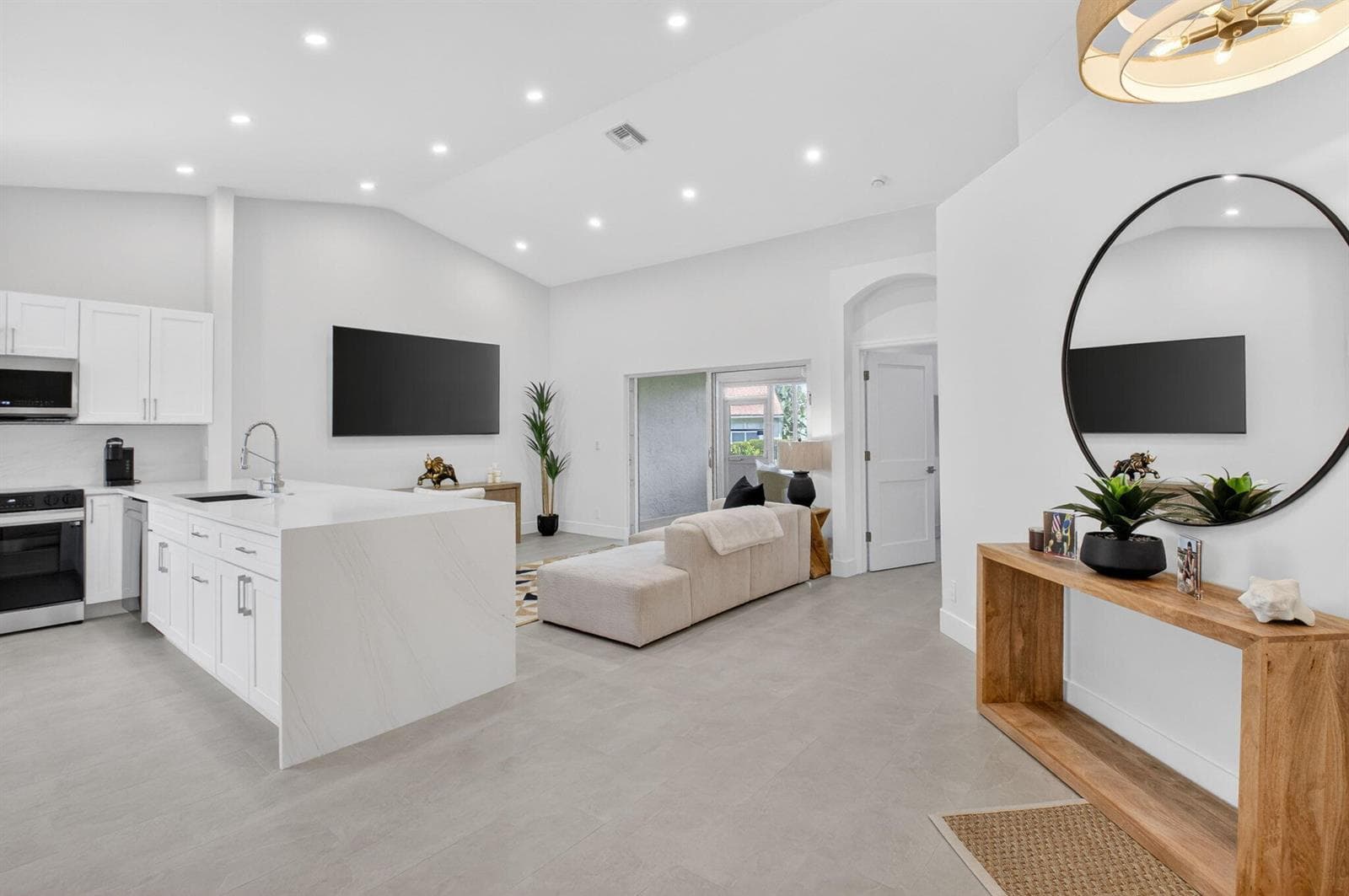 6171 Floral Lakes Drive, Delray Beach FL 33484