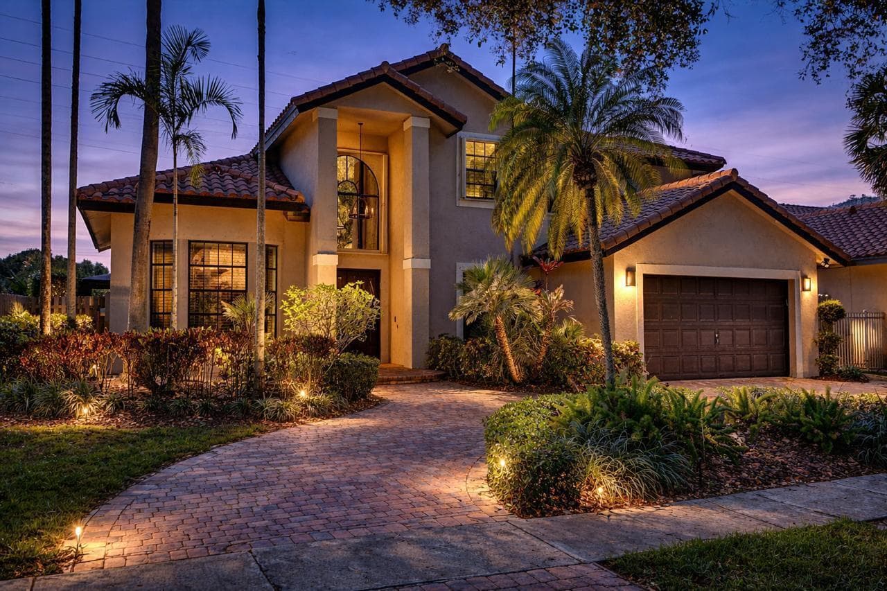 10650 Paris Street, Cooper City FL 33026