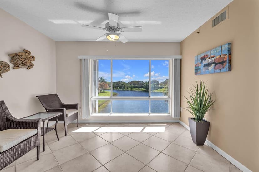 5842 Crystal Shores Drive # 302, Boynton Beach FL 33437
