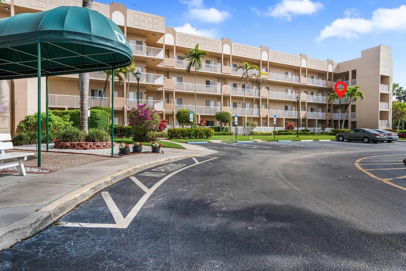 7647 Southampton Terrace # 318, Tamarac FL 33321