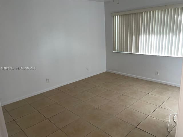 8940 S Hollybrook Blvd # 306, Pembroke Pines FL 33025 - Pembroke Pines, FL - Photo 4