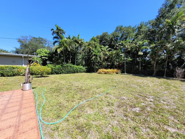 1060 NE 122nd Street, North Miami FL 33161 - North Miami, FL - Photo 5