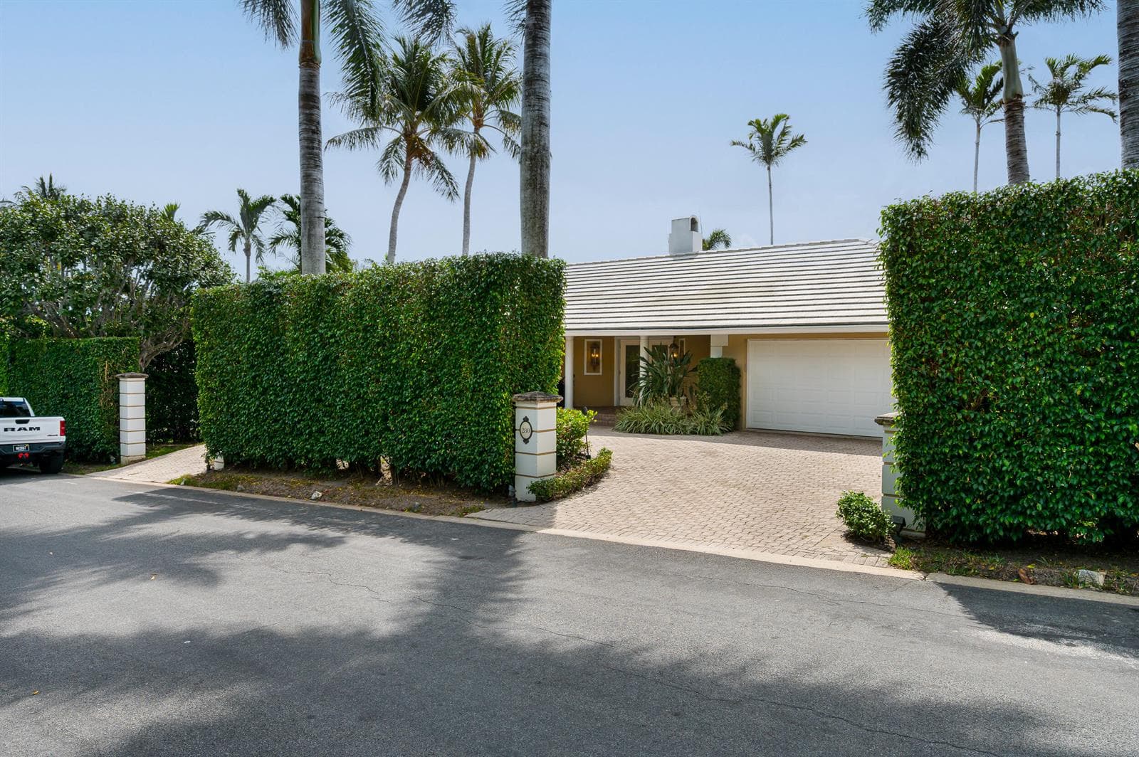 280 Tradewind Drive, Palm Beach FL 33480