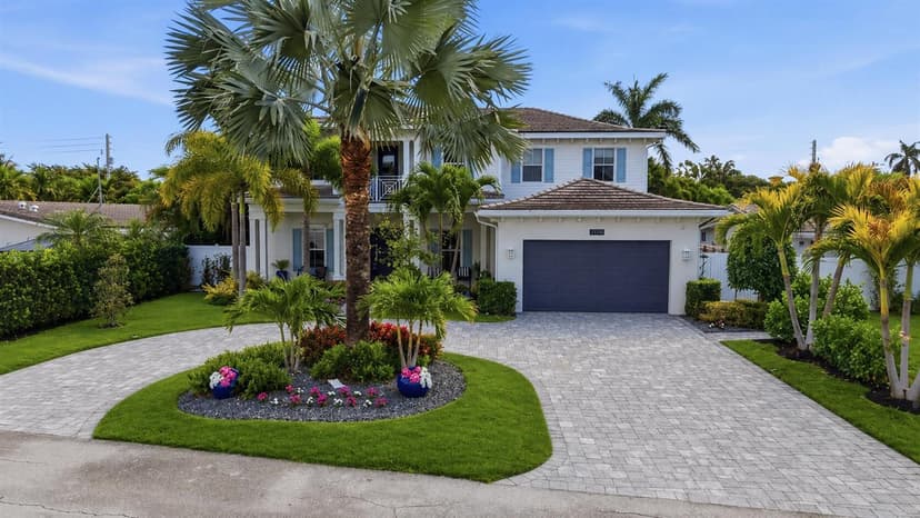 2840 NE 22nd Avenue, Lighthouse Point FL 33064