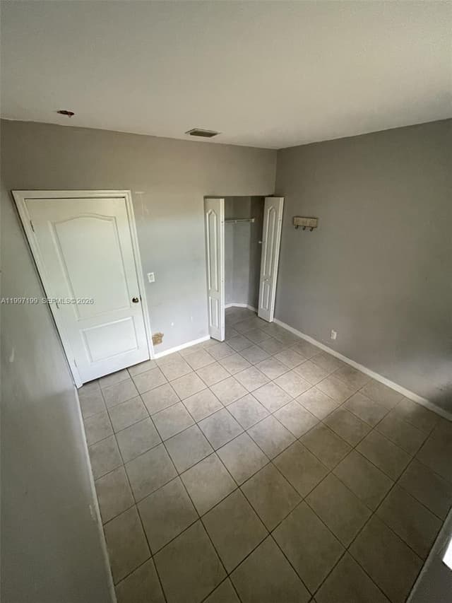 870 NE 212th Ter # 3, Miami FL 33179 - Miami, FL - Photo 7
