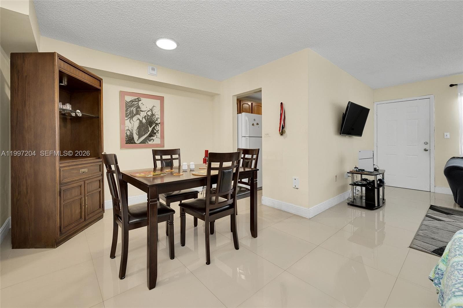 7620 Carlyle Ave # 204, Miami Beach FL 33141