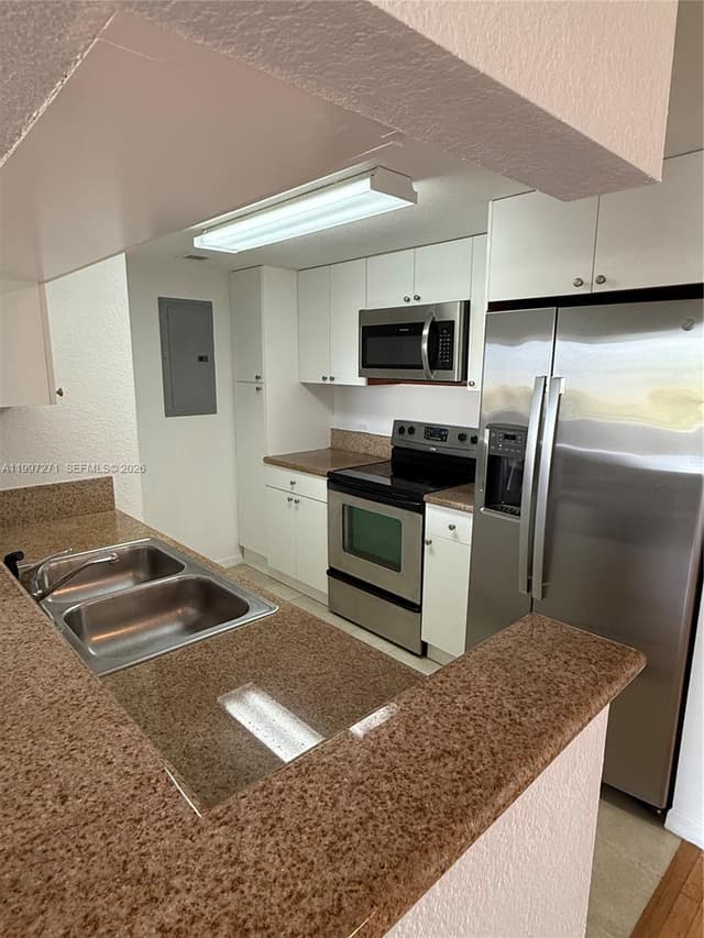 36 NW 6th Ave # 504, Miami FL 33128 - Miami, FL - Photo 7
