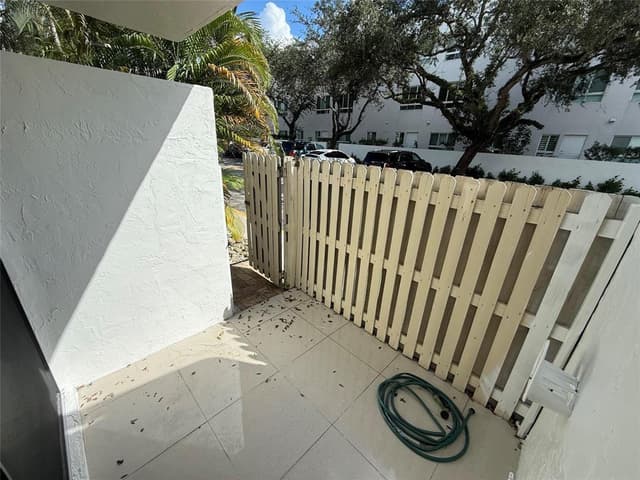 19428 NE 26th Avenue # 103b, Miami FL 33180 - Miami, FL - Photo 3