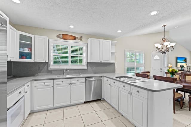 9722 Erica Court, Boca Raton FL 33496 - Boca Raton, FL - Photo 6