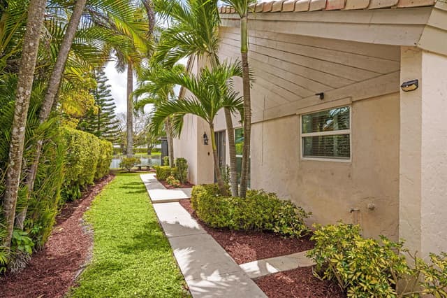 9722 Erica Court, Boca Raton FL 33496 - Boca Raton, FL - Photo 3