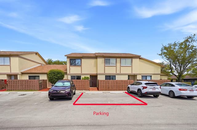 10875 NW 29th Manor # 8, Sunrise FL 33322 - Sunrise, FL - Photo 4