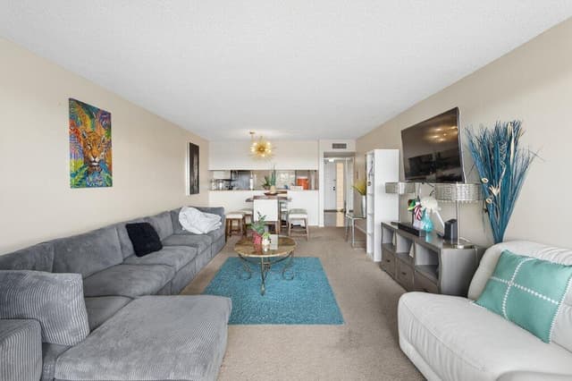 8030 Hampton Boulevard # 404, North Lauderdale FL 33068 - North Lauderdale, FL - Photo 2