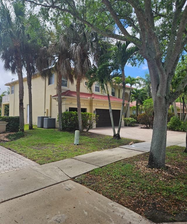 13382 Lakepointe Circle, Cooper City FL 33330 - Cooper City, FL - Photo 4