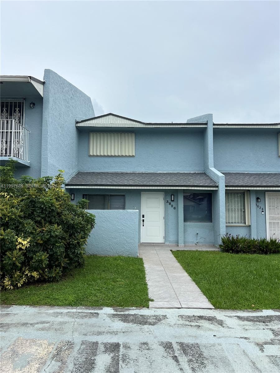 3826 SW 107th Ave # 2, Miami FL 33165 - Miami, FL - Photo 1