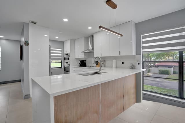 21675 Tall Palm Circle # 2b, Boca Raton FL 33433 - Boca Raton, FL - Photo 3