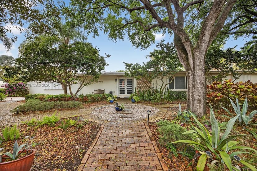 19745 SW 244th St, Homestead FL 33031
