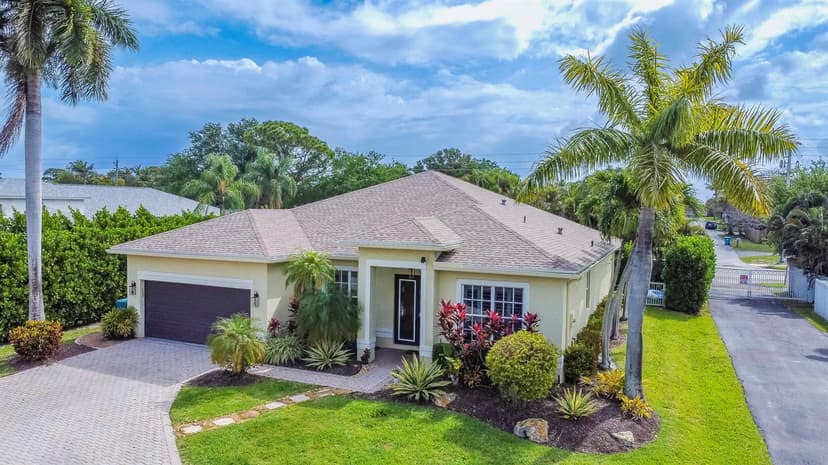 48 Lake Eden Drive, Boynton Beach FL 33435