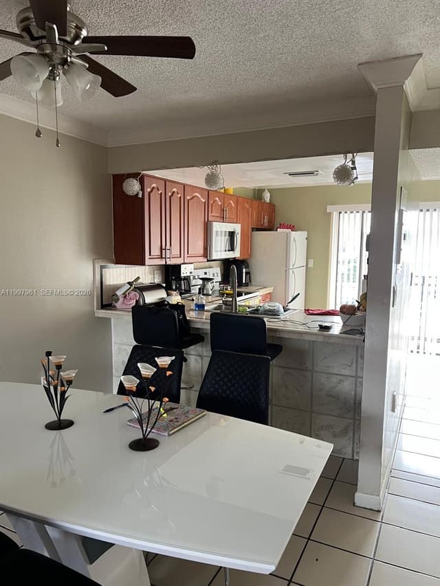 1298 W 51st Pl # 29, Hialeah FL 33012 - Hialeah, FL - Photo 6
