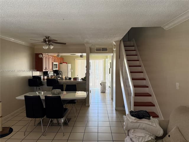 1298 W 51st Pl # 29, Hialeah FL 33012 - Hialeah, FL - Photo 5