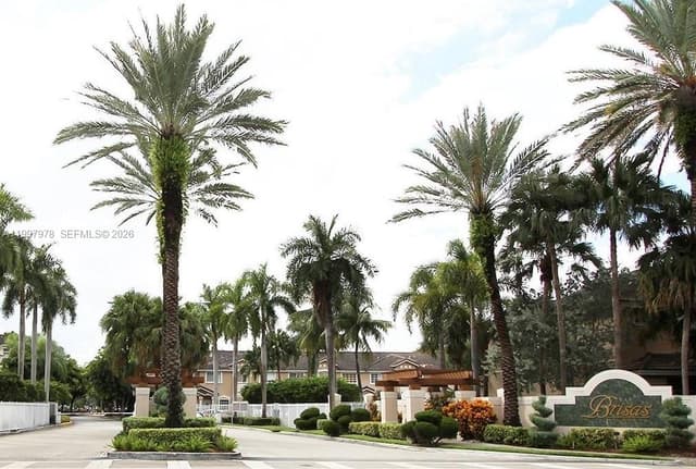 5640 NW 115th Ct # 211, Doral FL 33178 - Doral, FL - Photo 2