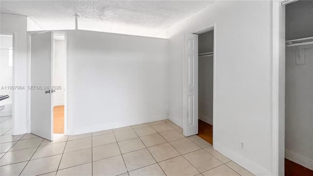 4081 N Dixie Hwy # 20, Oakland Park FL 33334 - Oakland Park, FL - Photo 2