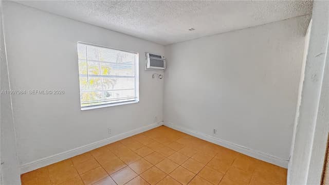4081 N Dixie Hwy # 20, Oakland Park FL 33334 - Oakland Park, FL - Photo 6