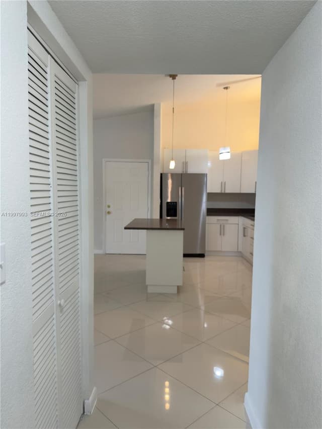 907 NE 199th St # 204, Miami FL 33179 - Miami, FL - Photo 3