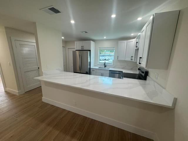 435 SW Natura Avenue # A, Deerfield Beach FL 33441 - Deerfield Beach, FL - Photo 4