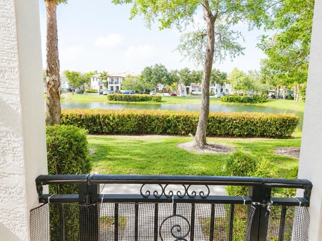4720 Mimosa Place # 909, Coconut Creek FL 33073 - Coconut Creek, FL - Photo 3