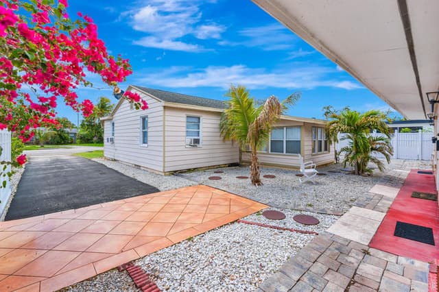 505 Foresteria Drive, Lake Park FL 33403 - Lake Park, FL - Photo 3