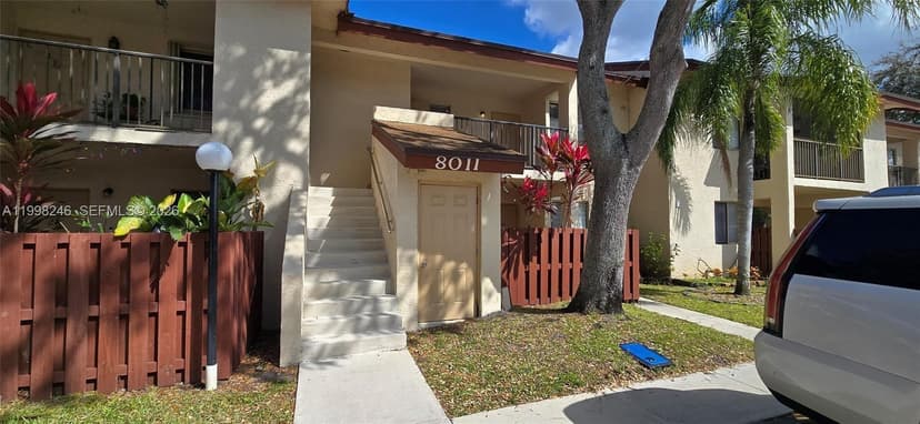 8011 Southgate Blvd # L8, North Lauderdale FL 33068