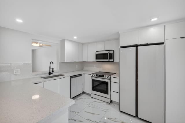 14375 Strathmore Lane # 303, Delray Beach FL 33446 - Delray Beach, FL - Photo 2
