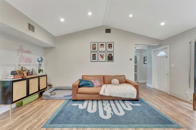3043 Hayes Street, Hollywood FL 33021 - Hollywood, FL - Photo 6
