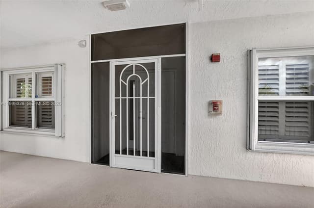 5938 Crystal Shores Dr # 301, Boynton Beach FL 33437 - Boynton Beach, FL - Photo 3