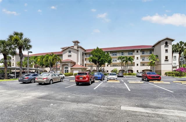 5938 Crystal Shores Dr # 301, Boynton Beach FL 33437 - Boynton Beach, FL - Photo 4