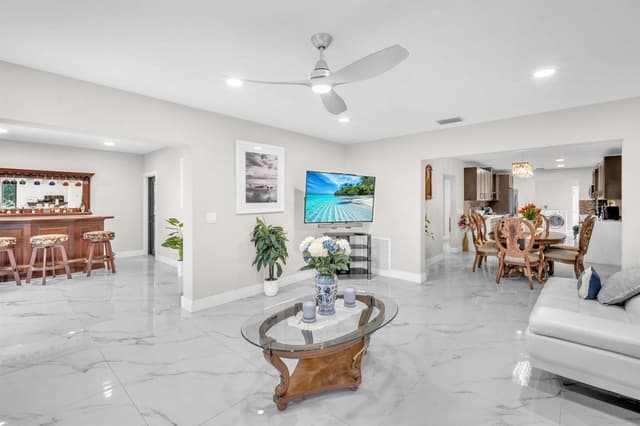 11490 W Biscayne Canal Road, Miami FL 33161 - Miami, FL - Photo 4