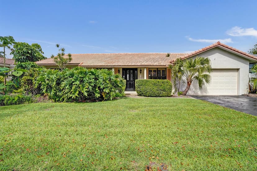 1721 SW 69th Avenue, Plantation FL 33317