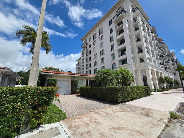 345 Malaga Ave, Coral Gables FL 33134 - Coral Gables, FL - Photo 2