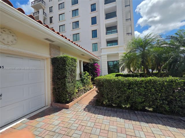 345 Malaga Ave, Coral Gables FL 33134 - Coral Gables, FL - Photo 3